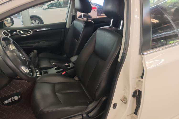 Used Nissan Sylphy 2019 1.6XV CVT Smart Connect Luxury Edition China VI Standard Left Front Seat