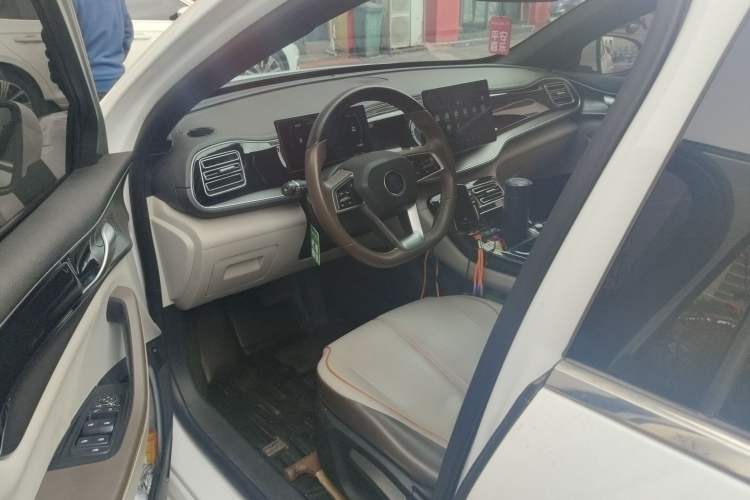 Used BYD Qin PLUS 2024 HONOR Edition DM-i 120KM Leading Model Driver Seat