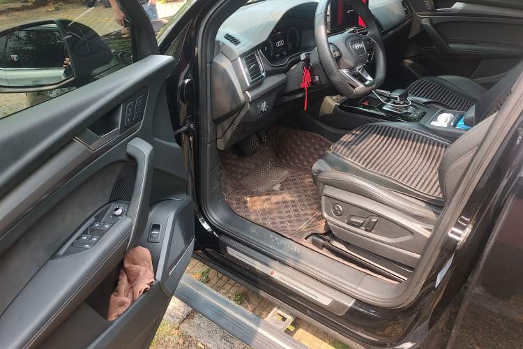 Used Audi Q5L Sportback 2022 45 TFSI Prestige Edition Driver Seat