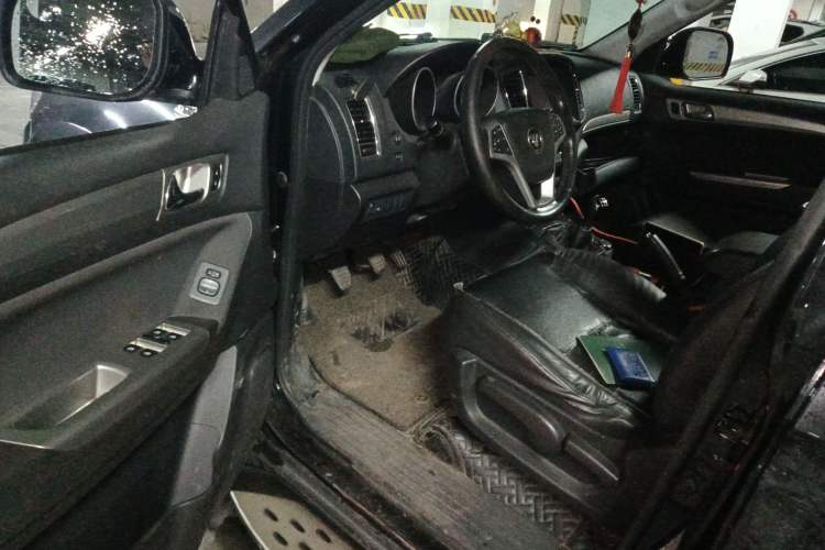 Used Foton Savana 2017 2.0T Manual 4x4 Gasoline Luxury Edition 5 Seats