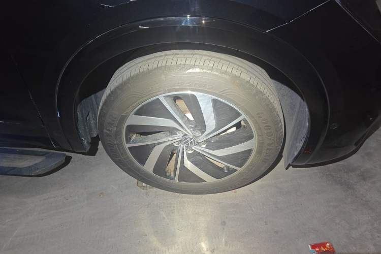 Used Volkswagen Viloran 2023 330TSI Luxury Edition