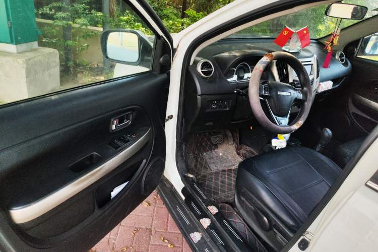 Used Haval H1 2016 Red Label 1.5L AMT Comfort Model