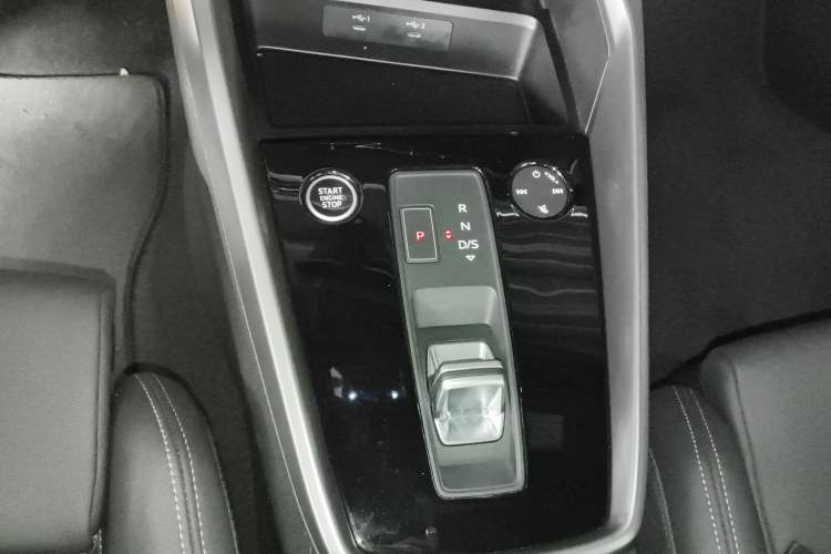 Used Audi A3 2021 Sportback 35 TFSI Fashionable Sports Model Gear Lever