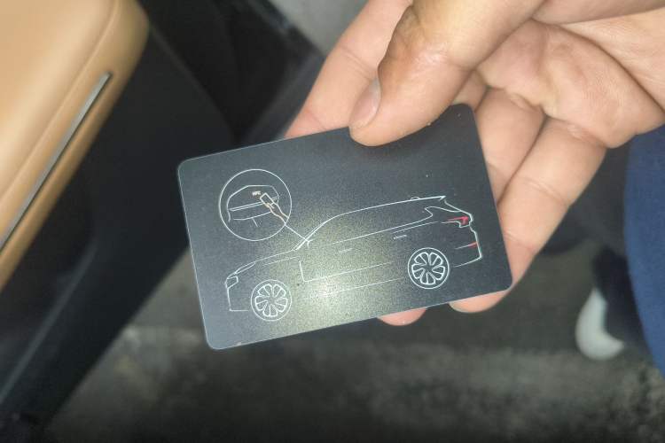 Used Lynk & Co 09 2021 2.0T Halo Seven-Seater
