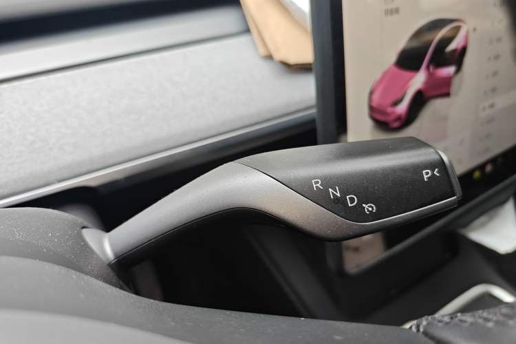 Used Tesla Model Y 2024 Rear-Wheel-Drive Version
