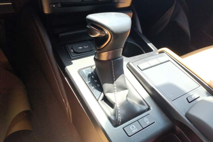 Used Lexus ES 2020 200 Excellence Edition
