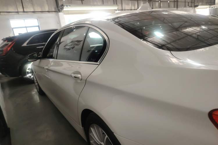 Used BMW 5 Series 2014 525Li Luxury Design Package