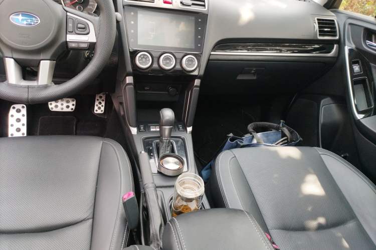 Used Subaru Forester 2016 2.0i Fashion Navigation Edition Gear Lever