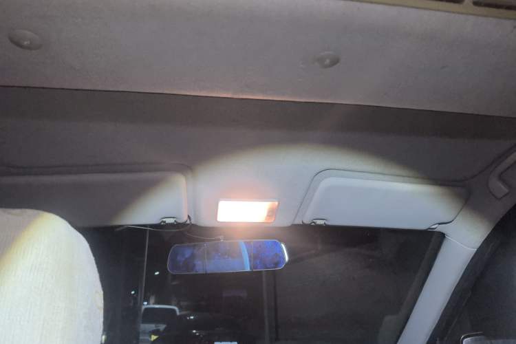 Used BAIC Weiwang M20 2014 1.5L practical type BJ415A Headliner