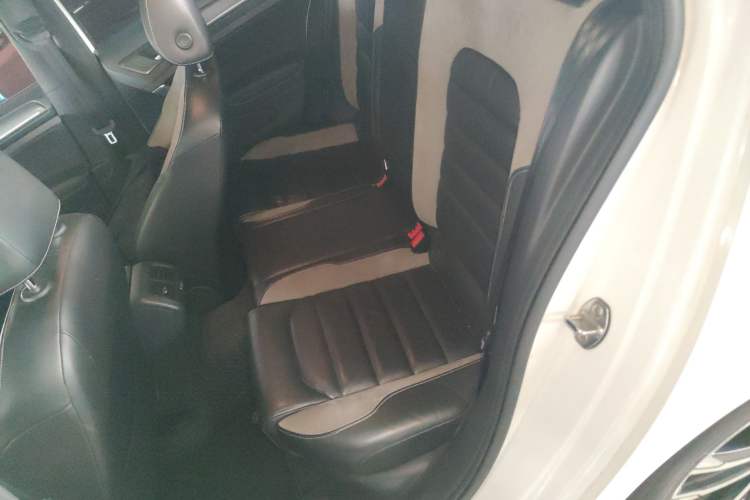 Used Volkswagen Golf 2016 1.4TSI Automatic R-Line Left Rear Seat