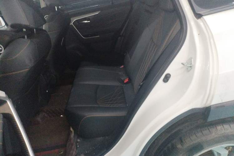 Used Toyota RAV4 2024 2.0L CVT Two-Wheel Drive Fashion Plus Edition