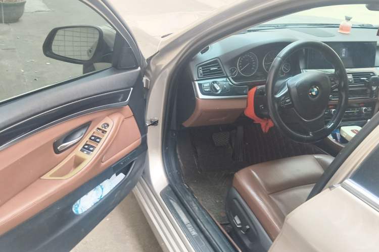 Used BMW 5 Series 2017 520Li Elegant Edition
