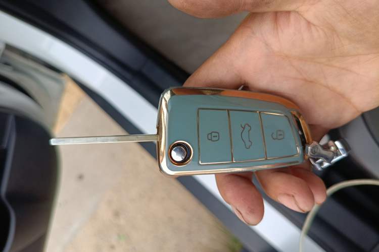 Used JAC Refine S3 2017 1.6L CVT Luxury Smart Model