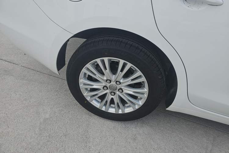 Used Buick GT 2015 15N Automatic Elite Version