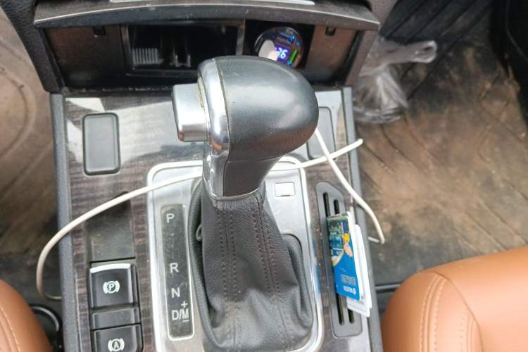 Used Haval H6 Coupe 2016 Blue Label 1.5T Automatic Two-Wheel Drive Urban Model Gear Lever