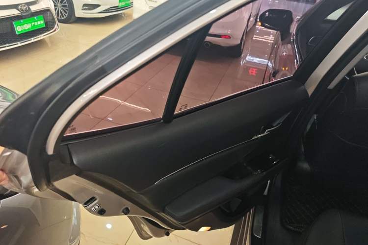 Used Toyota Camry 2019 2.5G Luxury Edition China VI Standard
