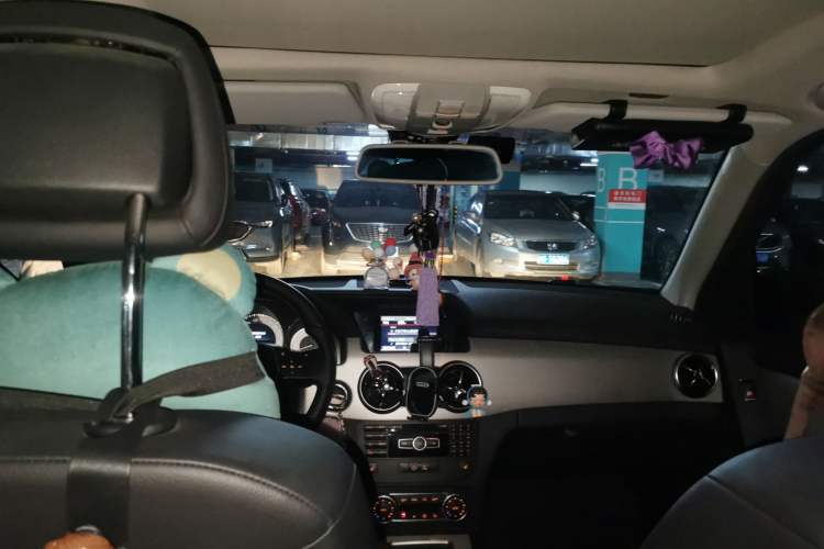 Used Mercedes-Benz GLK-Class 2013 GLK 300 4MATIC Dynamic Sunroof Model
