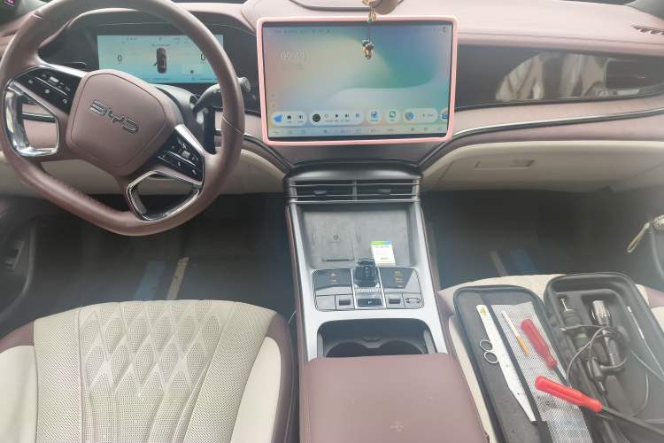 Used BYD Seal 2023 DM-i 1.5T 121km Flagship Model
