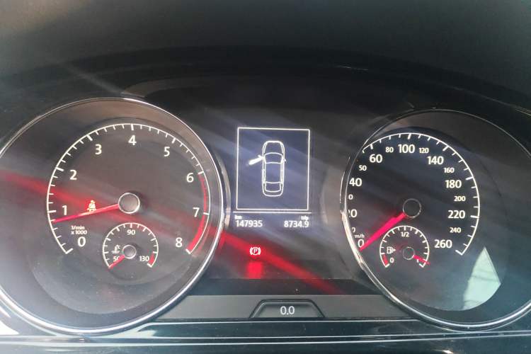 Used Volkswagen Lamando 2015 280TSI DSG Comfort Edition Instrument Cluster