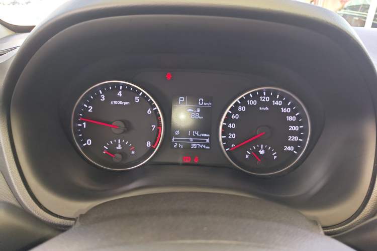 Used Hyundai Celesta 2020 1.6L Automatic GL Enjoyable Edition Instrument Cluster