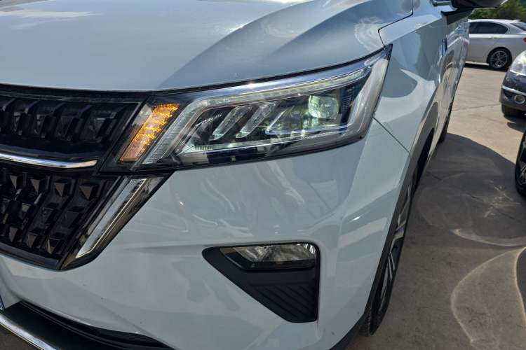 Used Wuling Asta 2022 2.0L DHT Electric-Speed Version Left Front Headlight