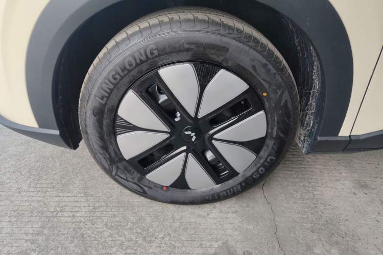 Used Wuling Bingo S 2025 Model 325km Deluxe Edition