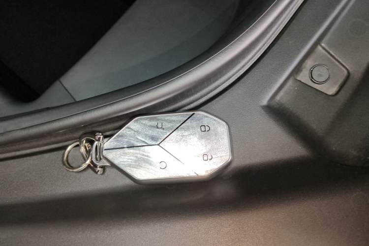 Used Formula Leopard Titanium 3 2025 501 km All-Wheel Drive Intelligent Driving Max Edition