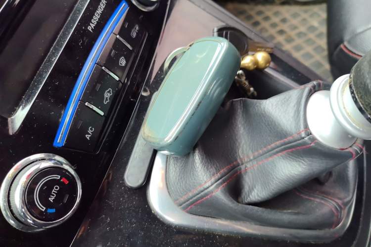 Used Haval H6 2014 Upgraded Model 1.5T Manual Two-Wheel Drive Elite Version
