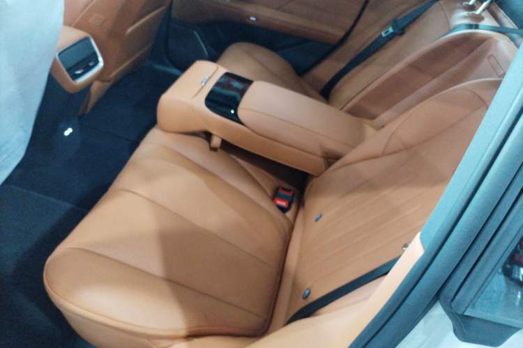 Used Buick L7 2025 Model Luxury Edition