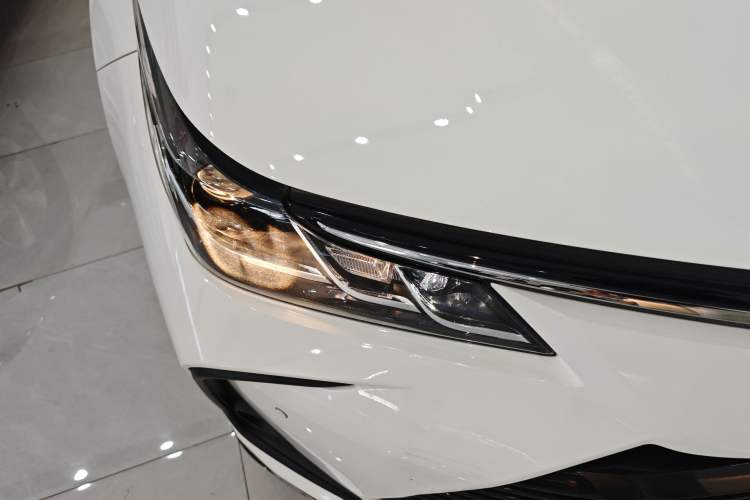 Used Toyota Corolla 2021 1.2T S-CVT Elite PLUS Edition Right Front Headlight