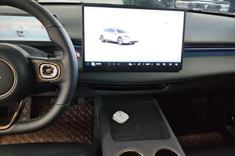 Used Baojun Enjoy 2025 All-Electric 600km Standard Version