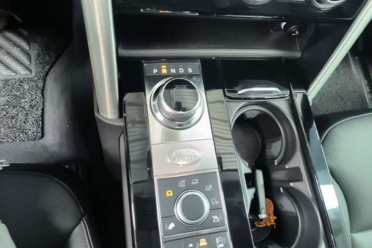 Used Land Rover Discovery 2018 3.0 SC V6 HSE
