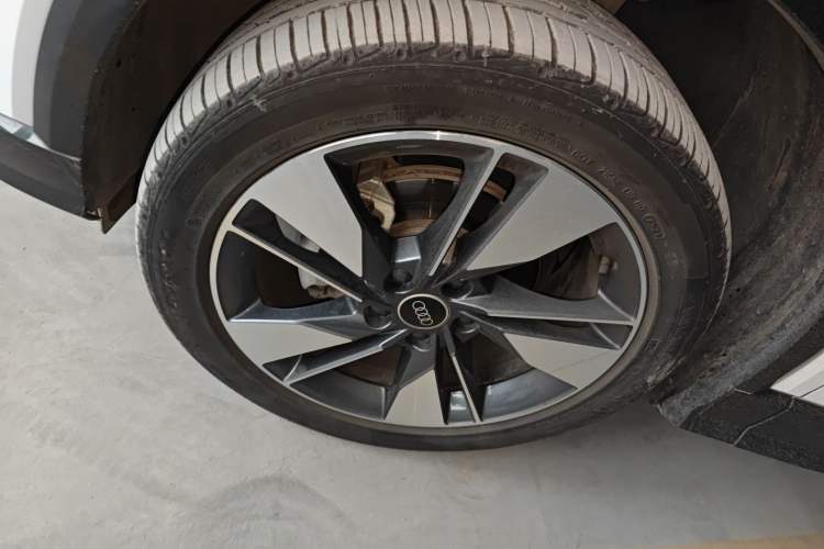 Used Audi Q2L 2022 35 TFSI Fashionable and Elegant Model
