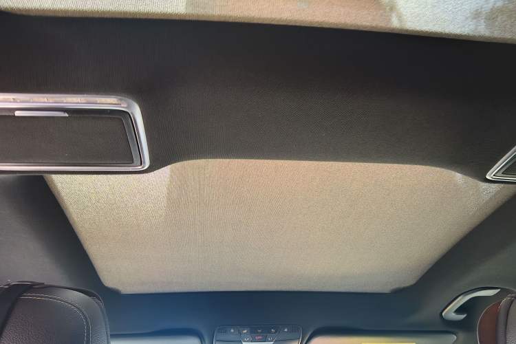 Used Mercedes-Benz GLC 2019 GLC 260 L 4MATIC Dynamic Model Headliner