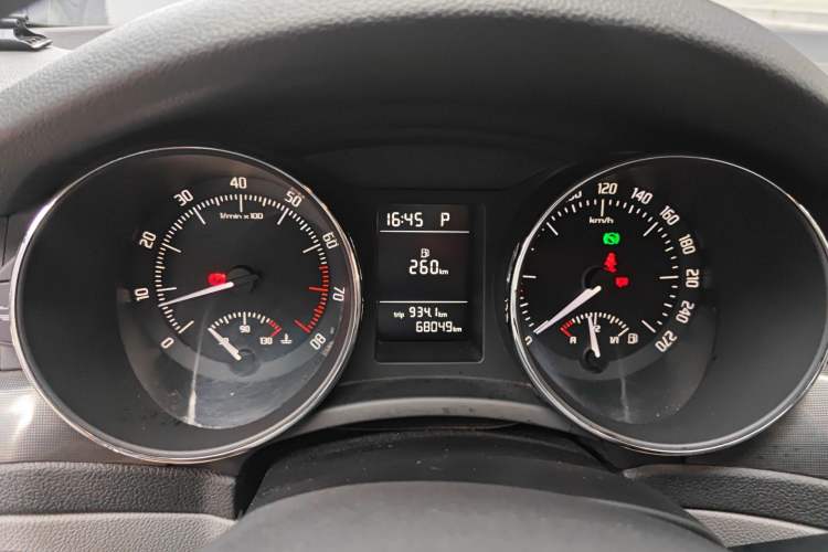 Used Skoda Superb 2013 1.4TSI DSG Sport Edition Instrument Cluster