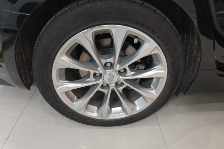 Used Cadillac CT5 2020 Revised Version 28T Luxury Edition Right Rear Wheel Hub