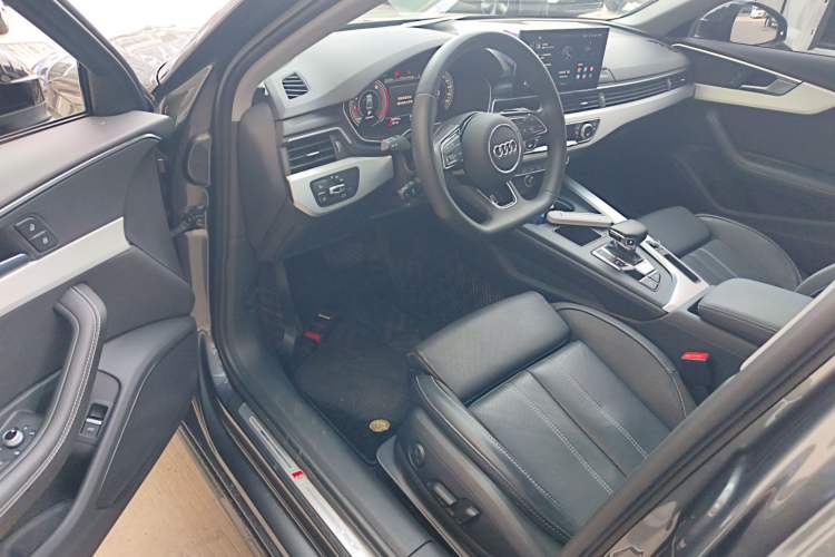 Used Audi A4L 2022 40 TFSI Luxury Dynamic Model
