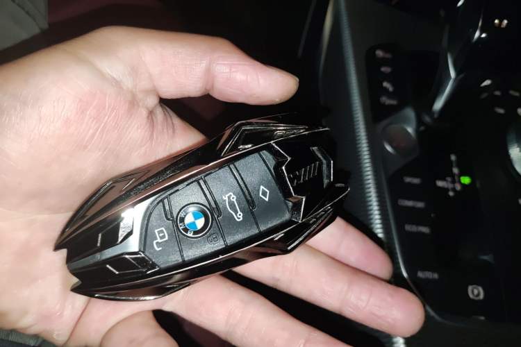Used BMW 3 Series 2021 325i M Sport Night Edition package Vehicle Key
