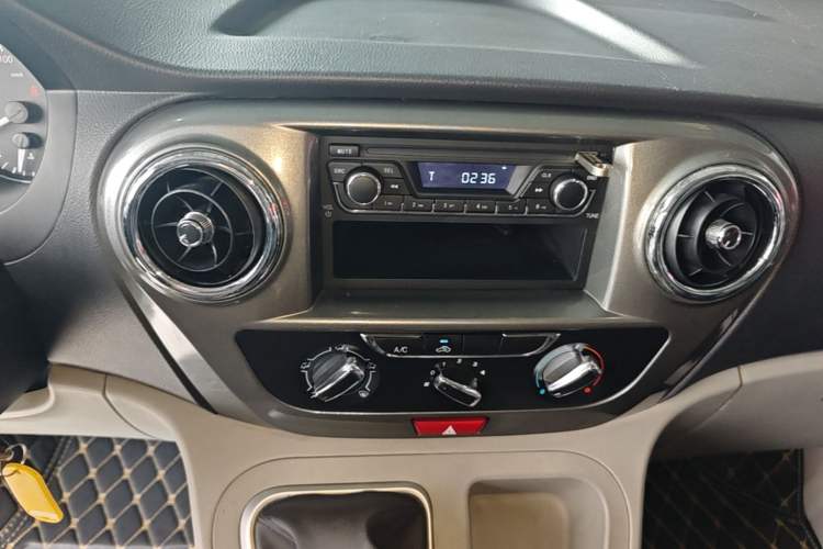 Used JAC Refine M3 2015 Maker Edition 1.6L Luxury Version