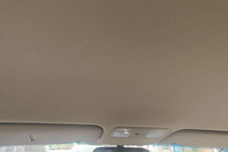 Used Hyundai Verna (older generation) 2016 1.4L Automatic Smart GLS Headliner