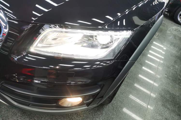 Used Audi Q5 2018 Collector's Edition 40 TFSI Technology Model