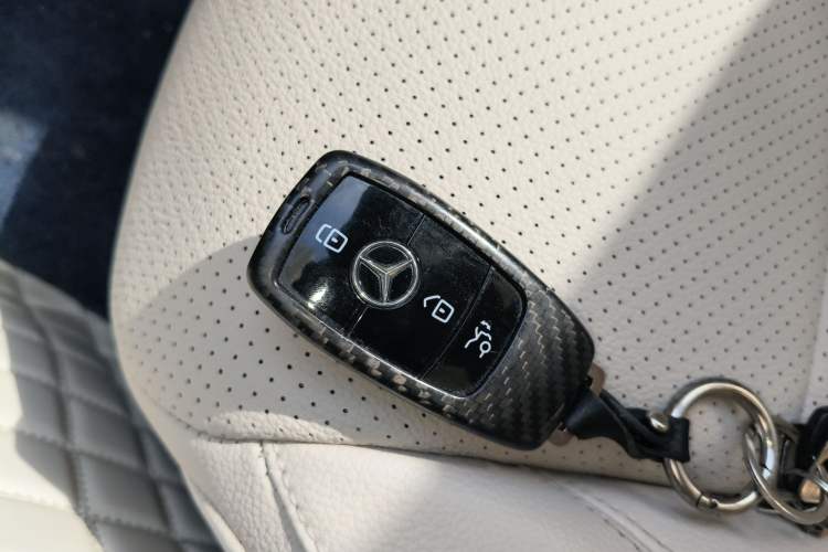 Used Mercedes-Benz E-Class 2023 E 300 L Sport Luxury Edition Vehicle Key