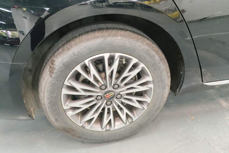 Used Hongqi H5 2024 2.0T Automatic Smart Connect Flagship Edition