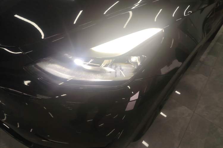 Used Tesla Model Y 2023 Rear-Wheel-Drive Version