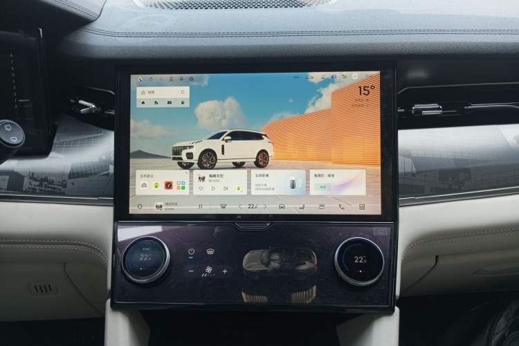 Used Lynk & Co 09 2021 2.0T Halo Six-Seater
