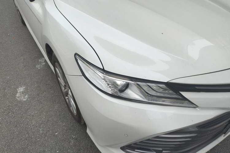 Used Toyota Camry 2018 2.0G Luxury Edition
