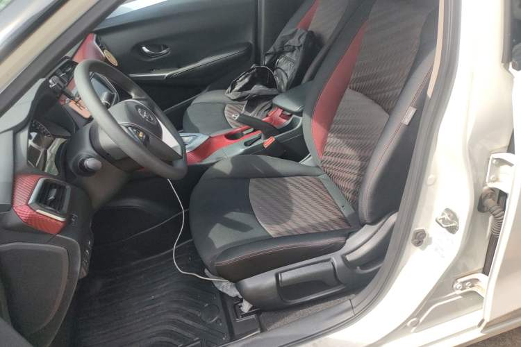 Used Nissan Lannia 2016 1.6L CVT Smart Cool Edition Left Front Seat