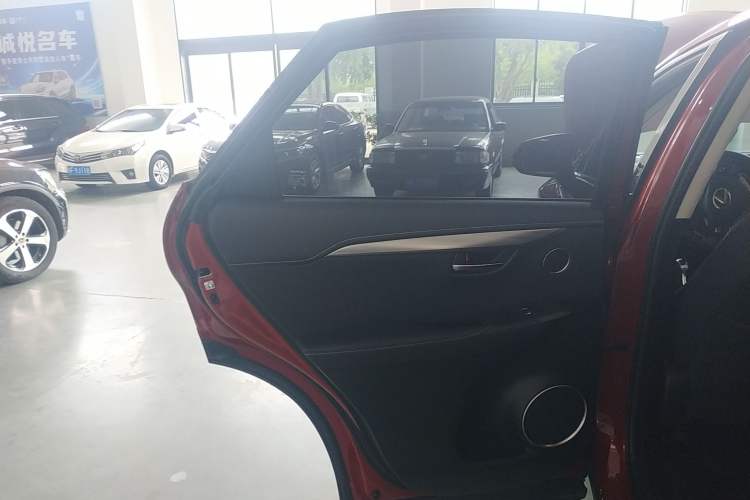 Used Lexus NX 2017 200 Front-Wheel-Drive X-Trail SE Edition