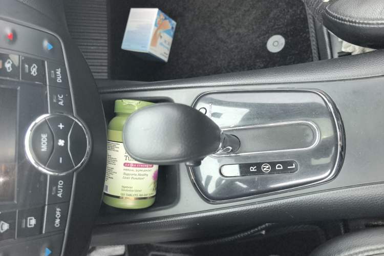 Used Nissan Tiida 2011 1.6L CVT Smart Version