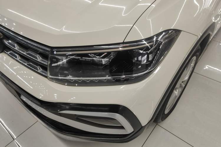 Used Volkswagen T-Cross 2019 1.5L Automatic Comfort Edition Left Front Headlight